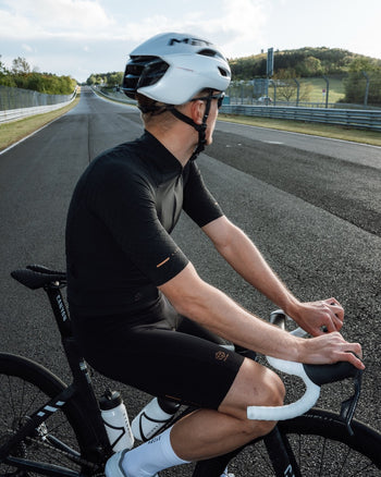 Lookbook Venom Cycling Bib Shorts Men 20